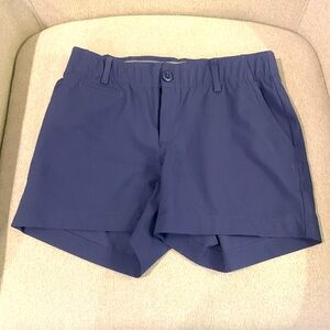 Like new golf shorts